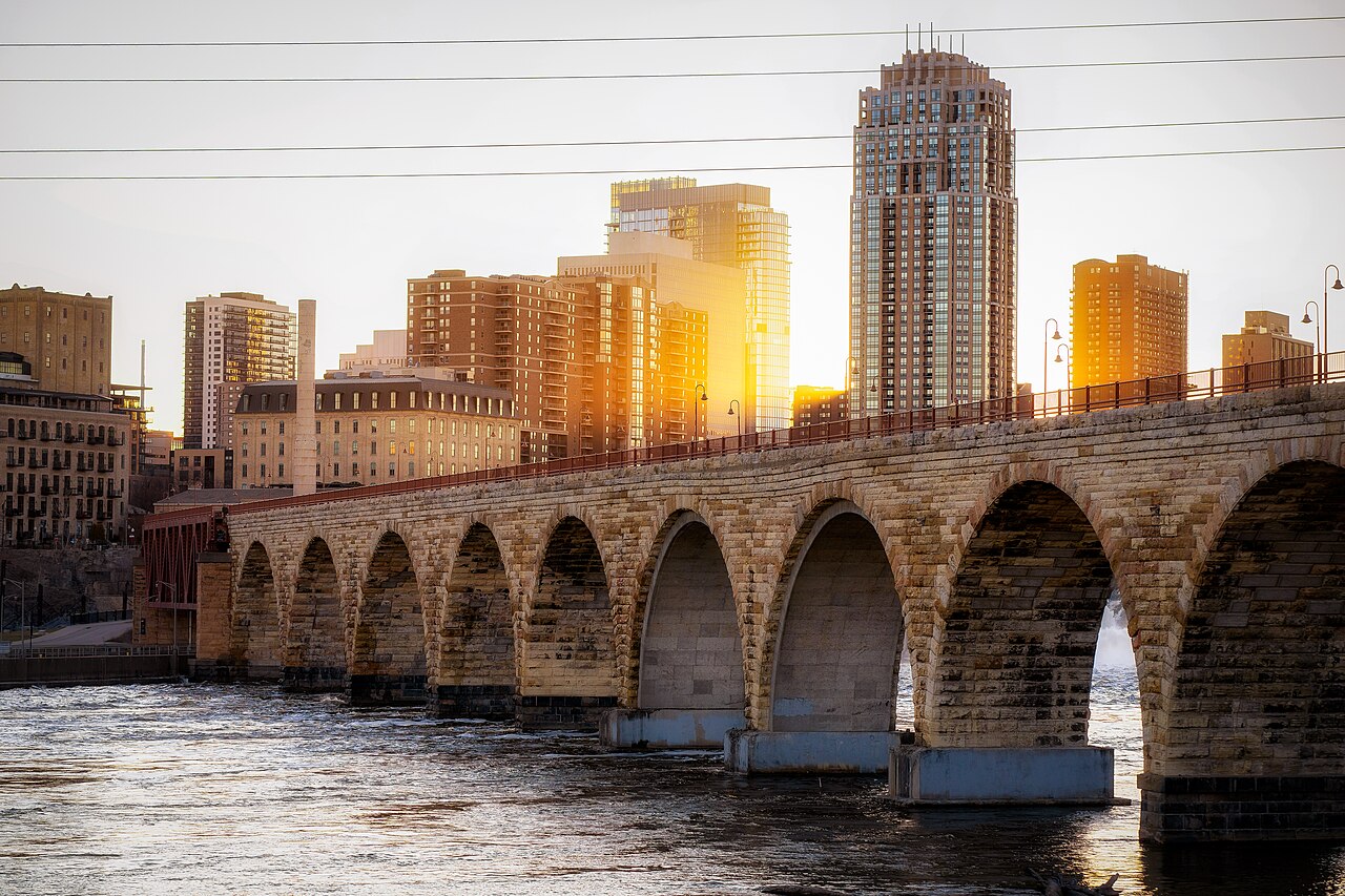 Stone Arch Bridge and the Minneapolis skyline beside the Mississippi River
